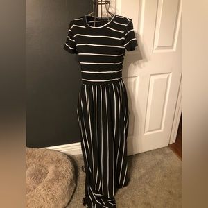 Black & White striped Medium Maxi— long